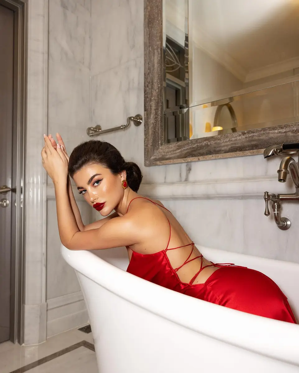 Anita profile in Dubai