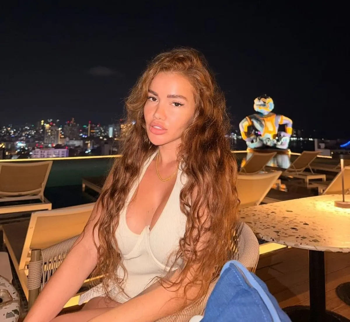 Dolaris profile in Bangkok