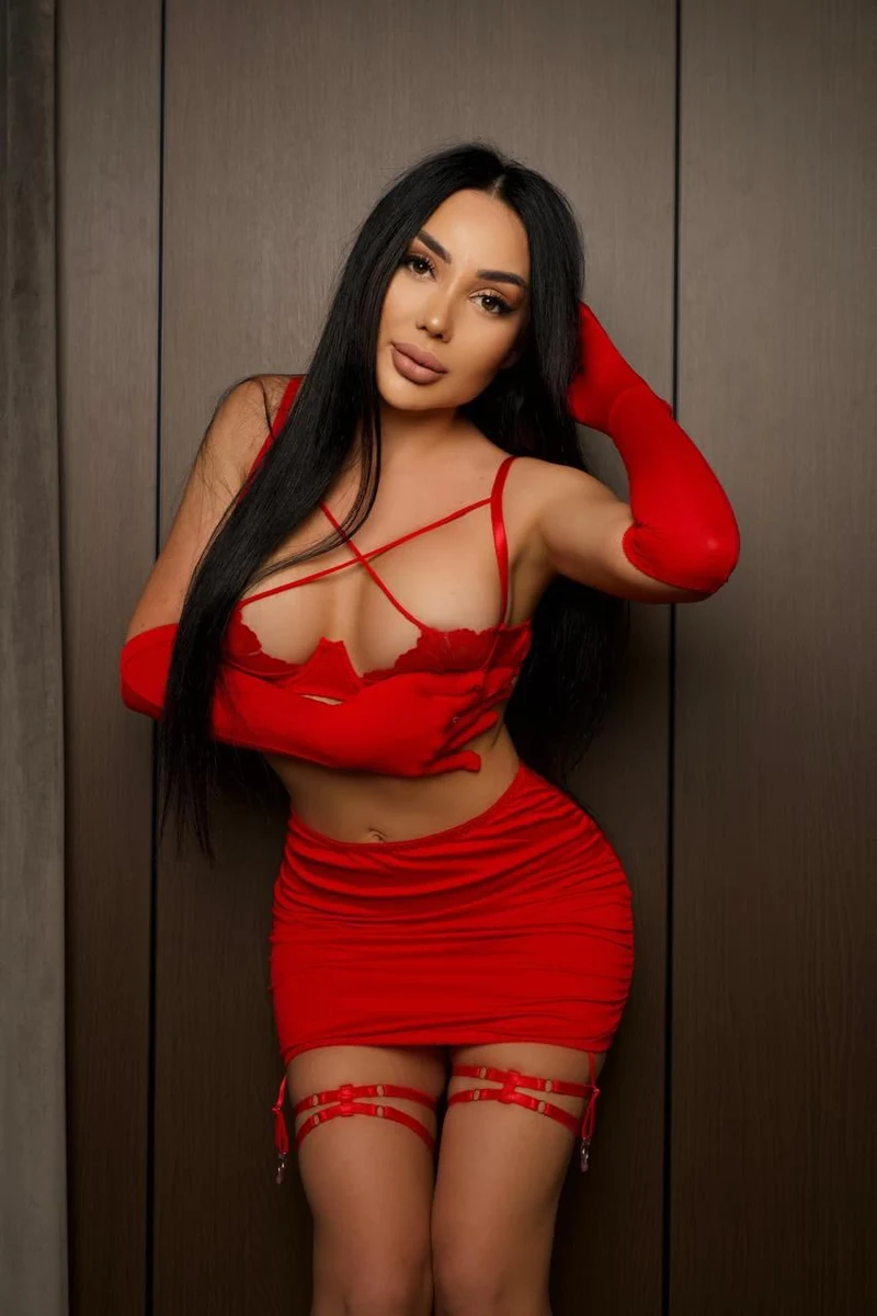 Lily profile in Dubai