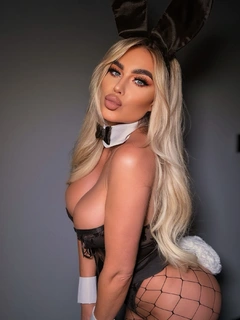 Linda profile in Dubai