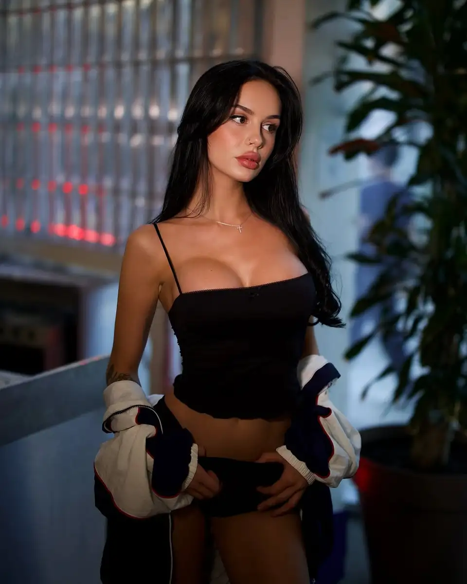 Oana profile in Dubai