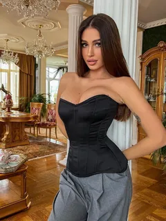 Sophia profile in Dubai