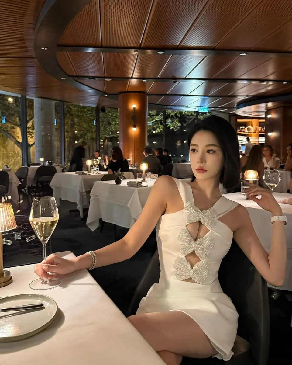 Zoya profile in Phuket